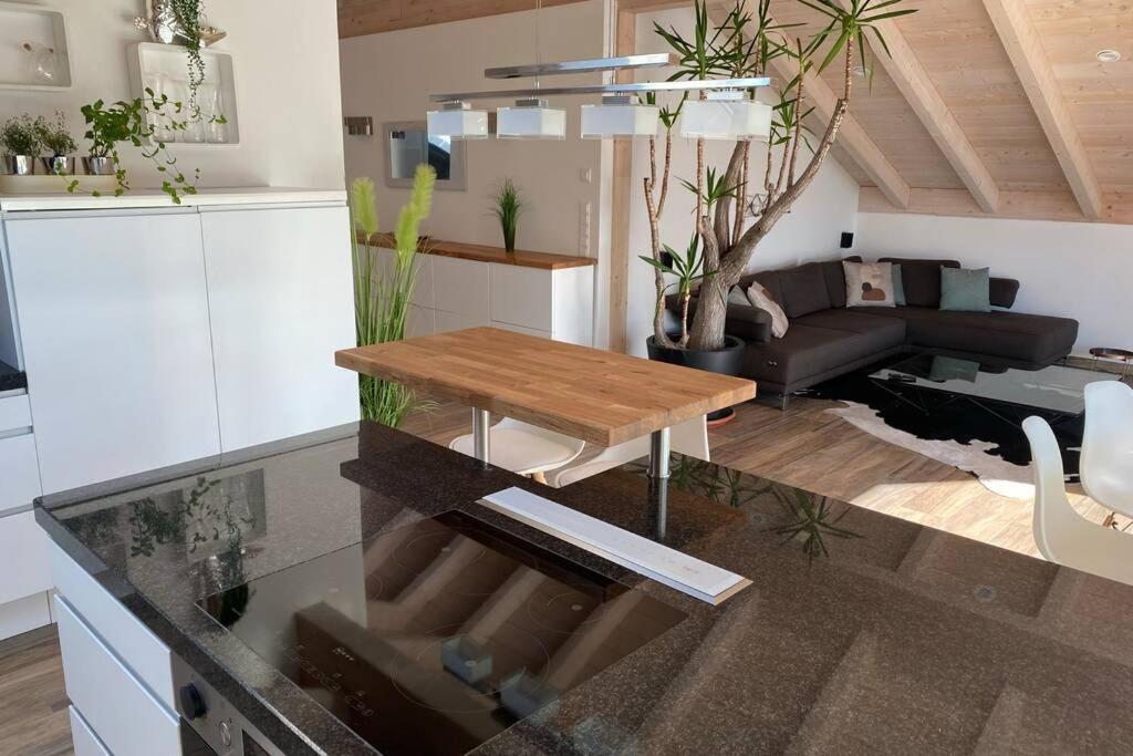 Lichtdurchflutete Wohnung Mit Grosser Dachterrasse Bruckmühl Dış mekan fotoğraf