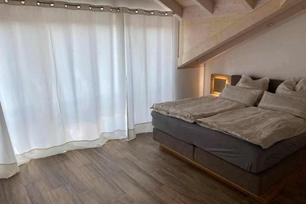 Lichtdurchflutete Wohnung Mit Grosser Dachterrasse Bruckmühl Dış mekan fotoğraf