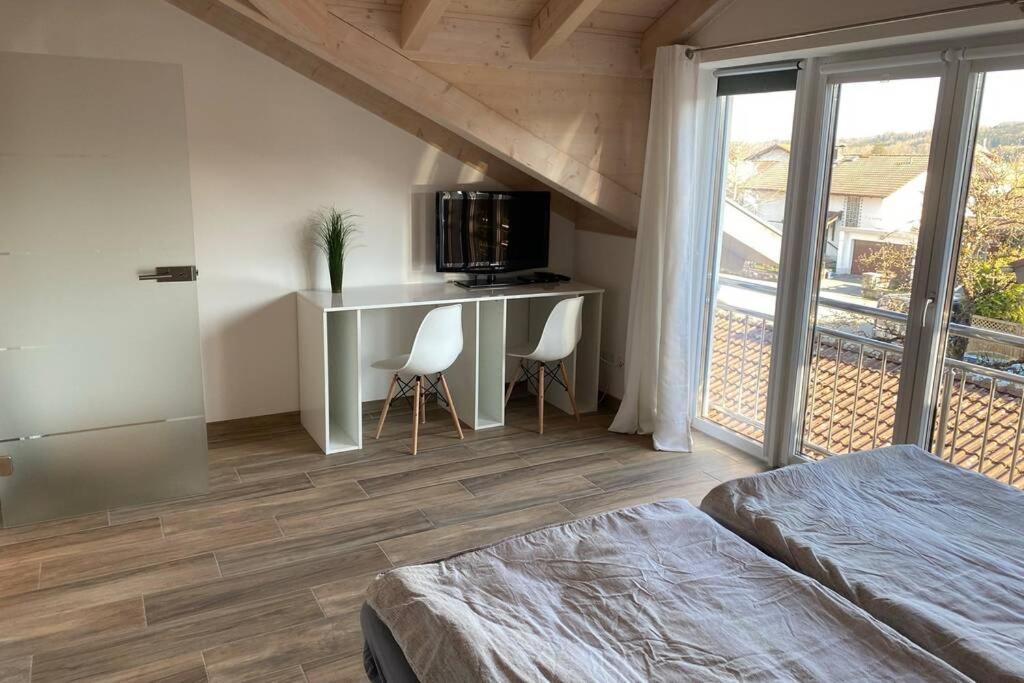 Lichtdurchflutete Wohnung Mit Grosser Dachterrasse Bruckmühl Dış mekan fotoğraf