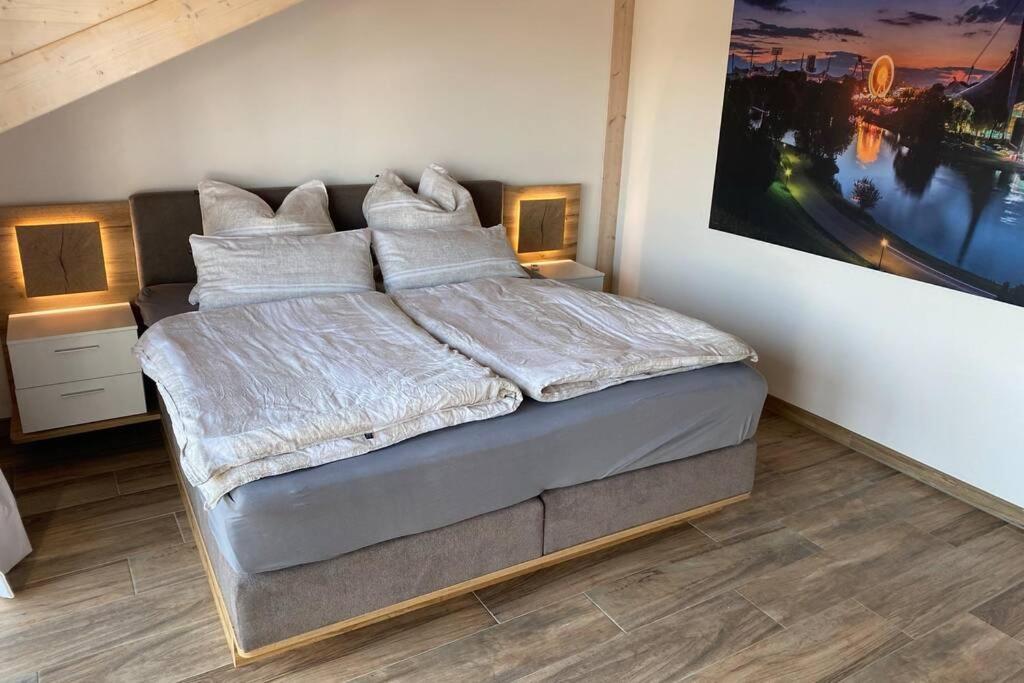 Lichtdurchflutete Wohnung Mit Grosser Dachterrasse Bruckmühl Dış mekan fotoğraf