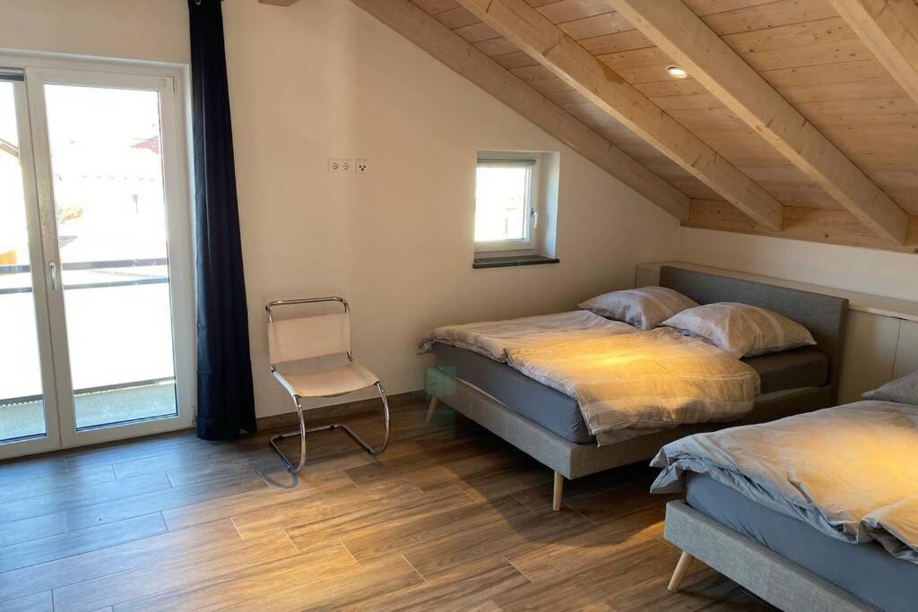 Lichtdurchflutete Wohnung Mit Grosser Dachterrasse Bruckmühl Dış mekan fotoğraf